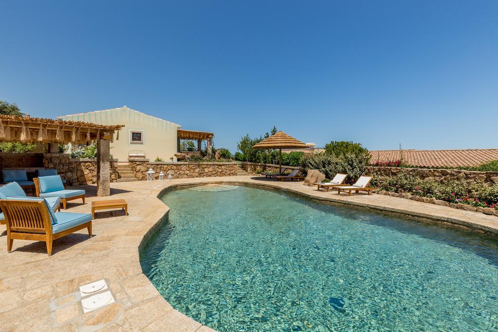 Hotel Costa Caddu San Teodoro  Εξωτερικό φωτογραφία