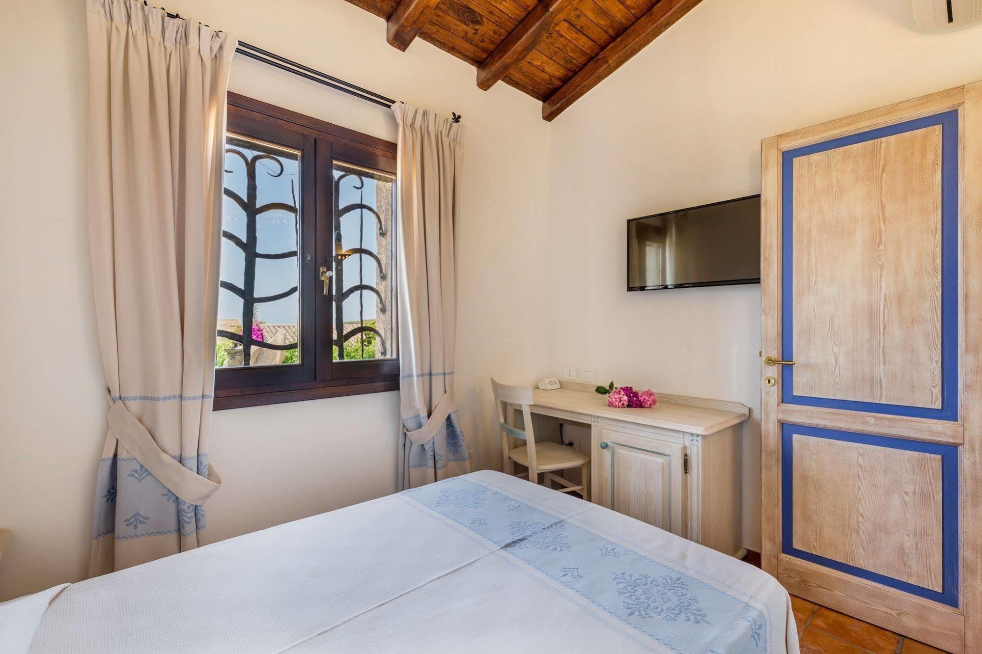 Hotel Costa Caddu San Teodoro  Εξωτερικό φωτογραφία